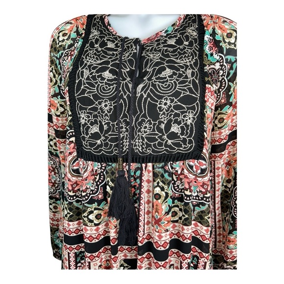 Xhilaration Boho  Dress Size Medium
Beautiful black coral floral print relaxed - Picture 5 of 14